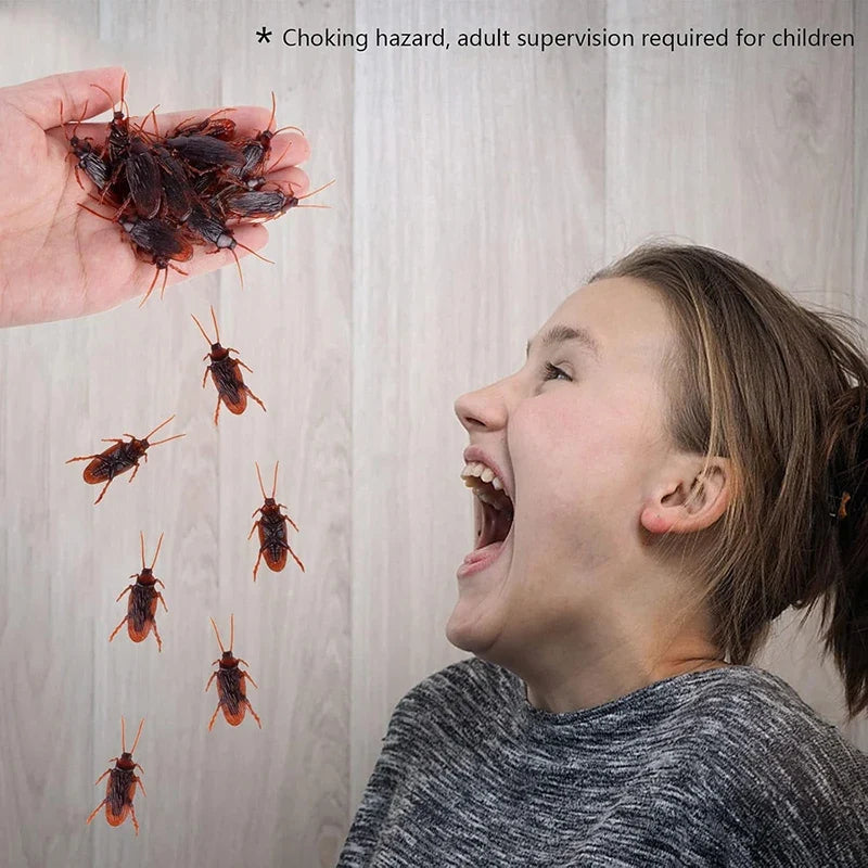 Fake Halloween Insect Props – 12 or 48 Pieces
