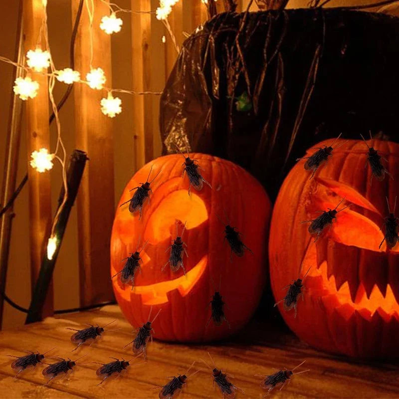 Fake Halloween Insect Props – 12 or 48 Pieces